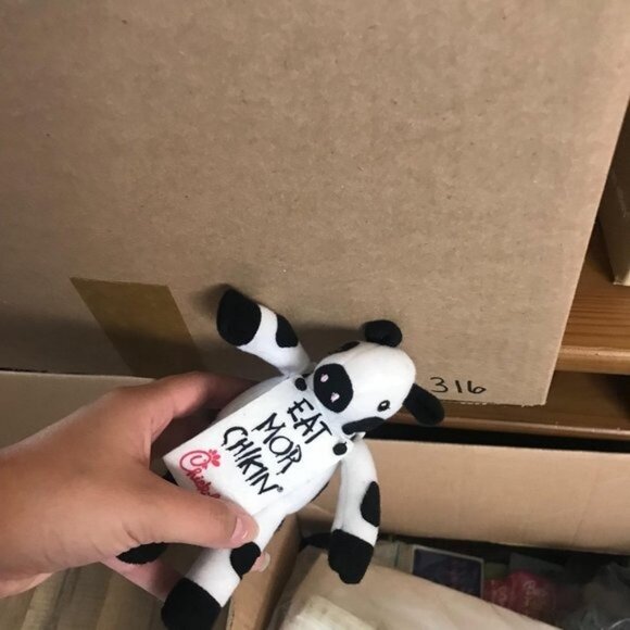 10/09 OLD Chick Fil A Eat More Chikin Cow Stuffed Animal Plush Mini Mascot Toy - Picture 7 of 7